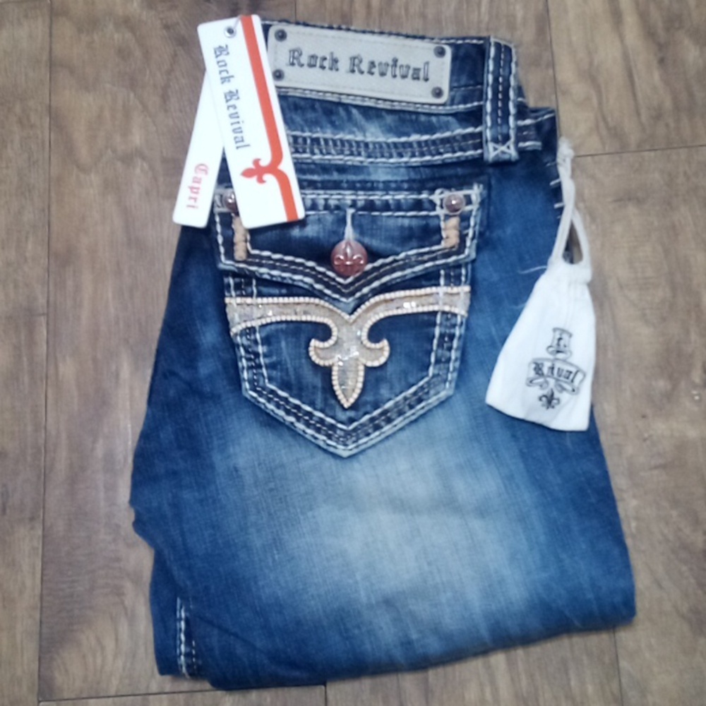 Rock Revival Women's 26 Capri Angie Embellished Shimmer Distressed NWT